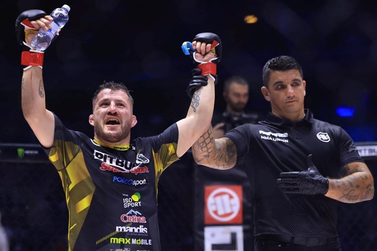 "Ne zanima me što Ilić kaže. U svom gradu i svojoj državi mogu izlaziti uz Thompsona"