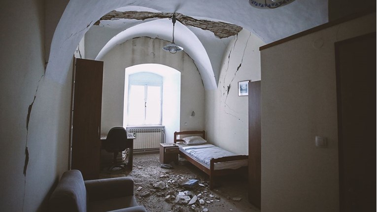 Dio Zagrepčana se smrzava u stanovima još od potresa, bijesni su na Plinaru