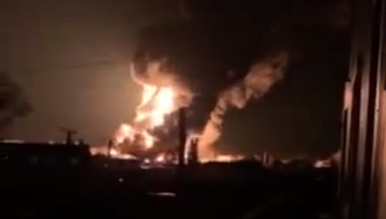 VIDEO Ogromna eksplozija zatresla Kijev, gori skladište nafte