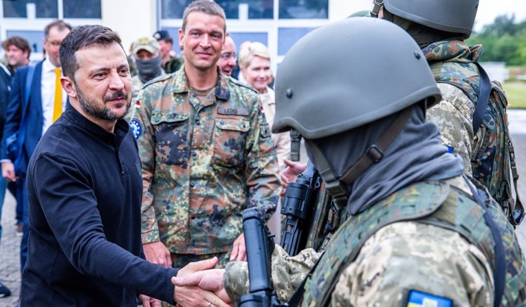 Grčka: Nema govora o tome da ćemo Ukrajinu opskrbiti protuzračnom obranom Patriot