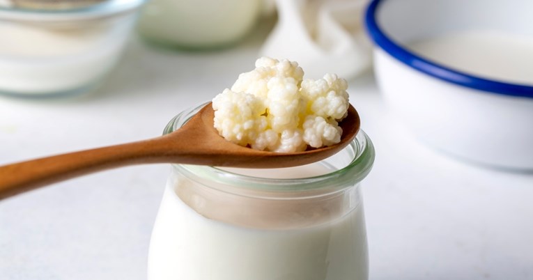 Ljudi se kunu u kefir za crijeva, a stručnjaci kažu da nije bezveze