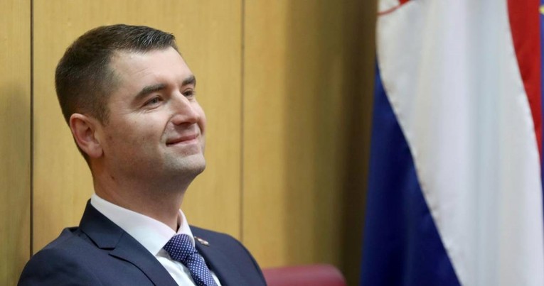 Dopis onog Filipovića Ministarstvu: "Moj službeni potpis bit će izv. prof. dr. sc."