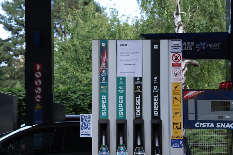 Ina i Petrol ograničili točenje goriva. Stigla objašnjenja