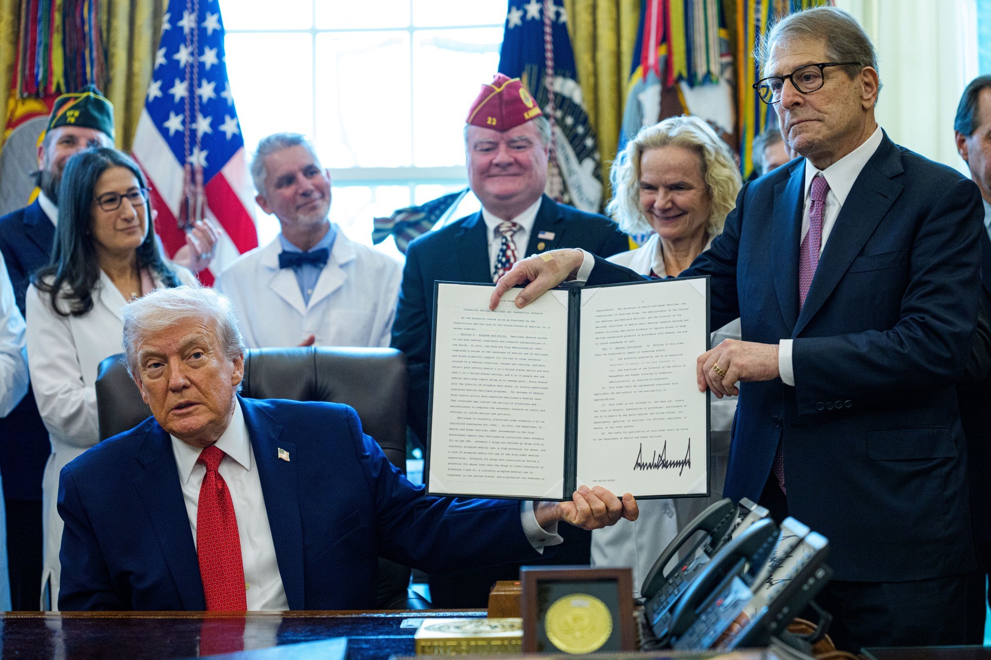 Trump proglasio marihuanu manje opasnom drogom