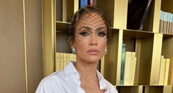 J.Lo uslijed glasina o razvodu snimljena ispred Benovog ureda, vratila se iz Italije