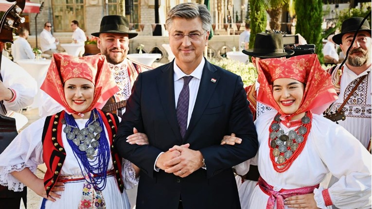 Plenković bio na otvaranju zabavnog parka u Njemačkoj koji ima Rimčev roller coaster