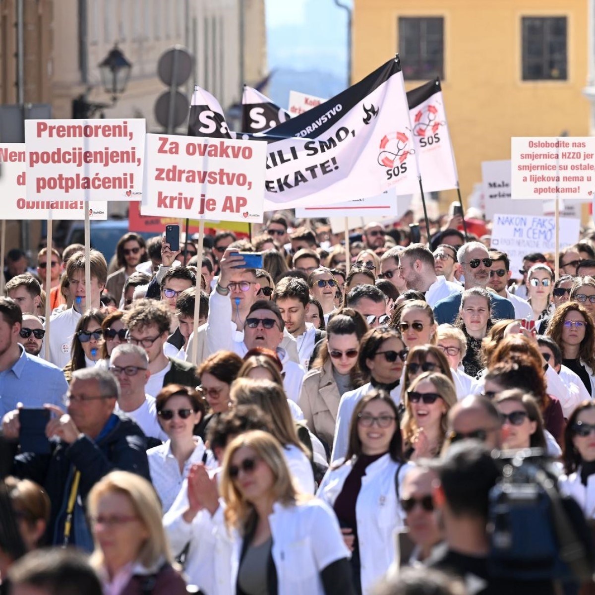 FOTO Ovo liječnici poručuju Berošu: Dajte nam jedan razlog da ne odemo iz države