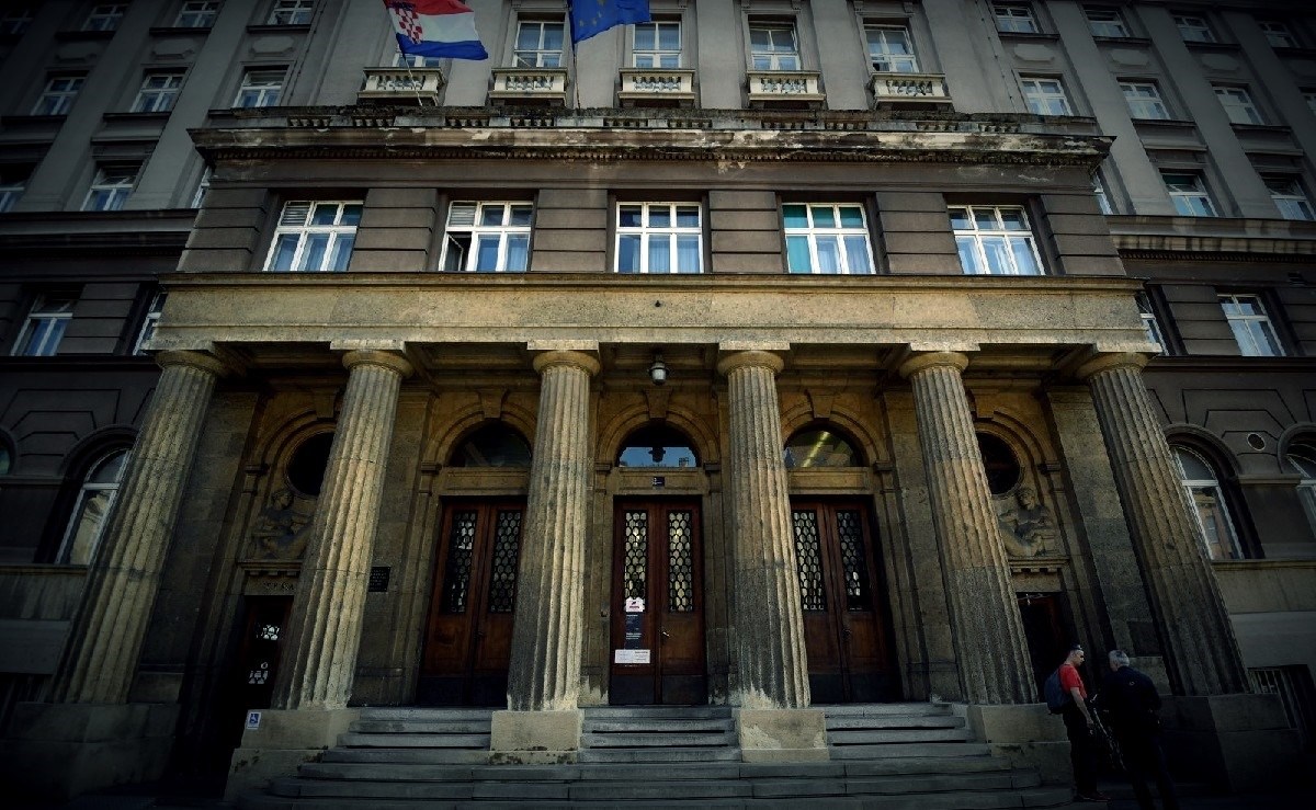 Bivša šefica u Mirovinskom godinama sređivala veće mirovine u zamjenu za mito