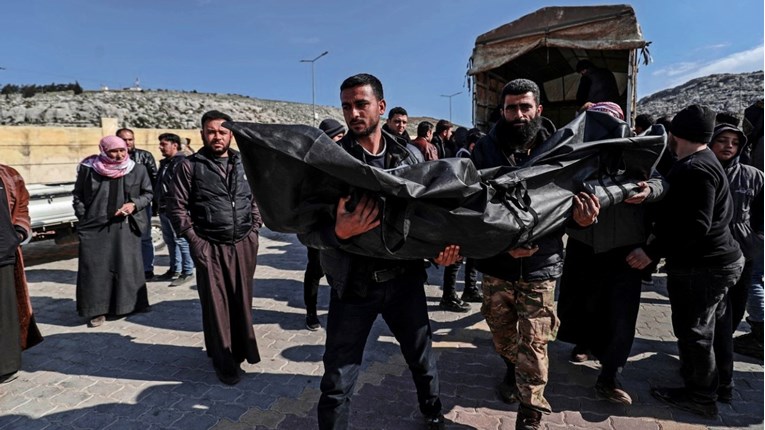 Najmanje 53 ljudi ubijeno u napadu Islamske države u Siriji