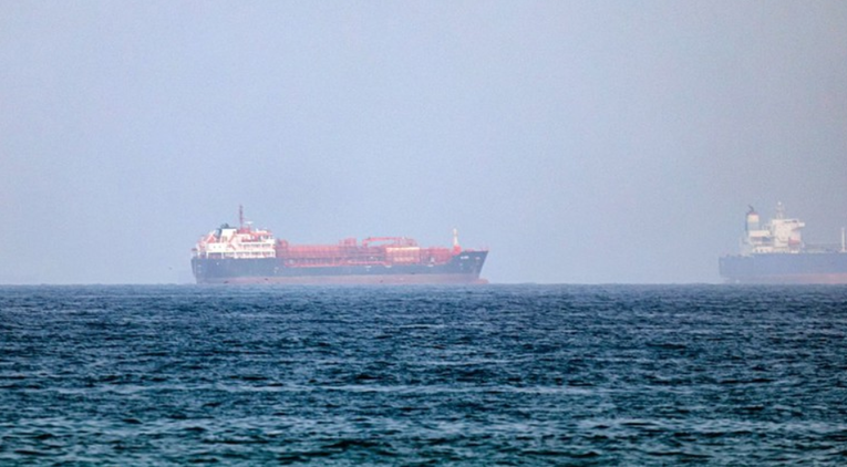 Kroz Hormuz je prije rata prolazilo 125 brodova dnevno. Sad jedva desetak za vikend