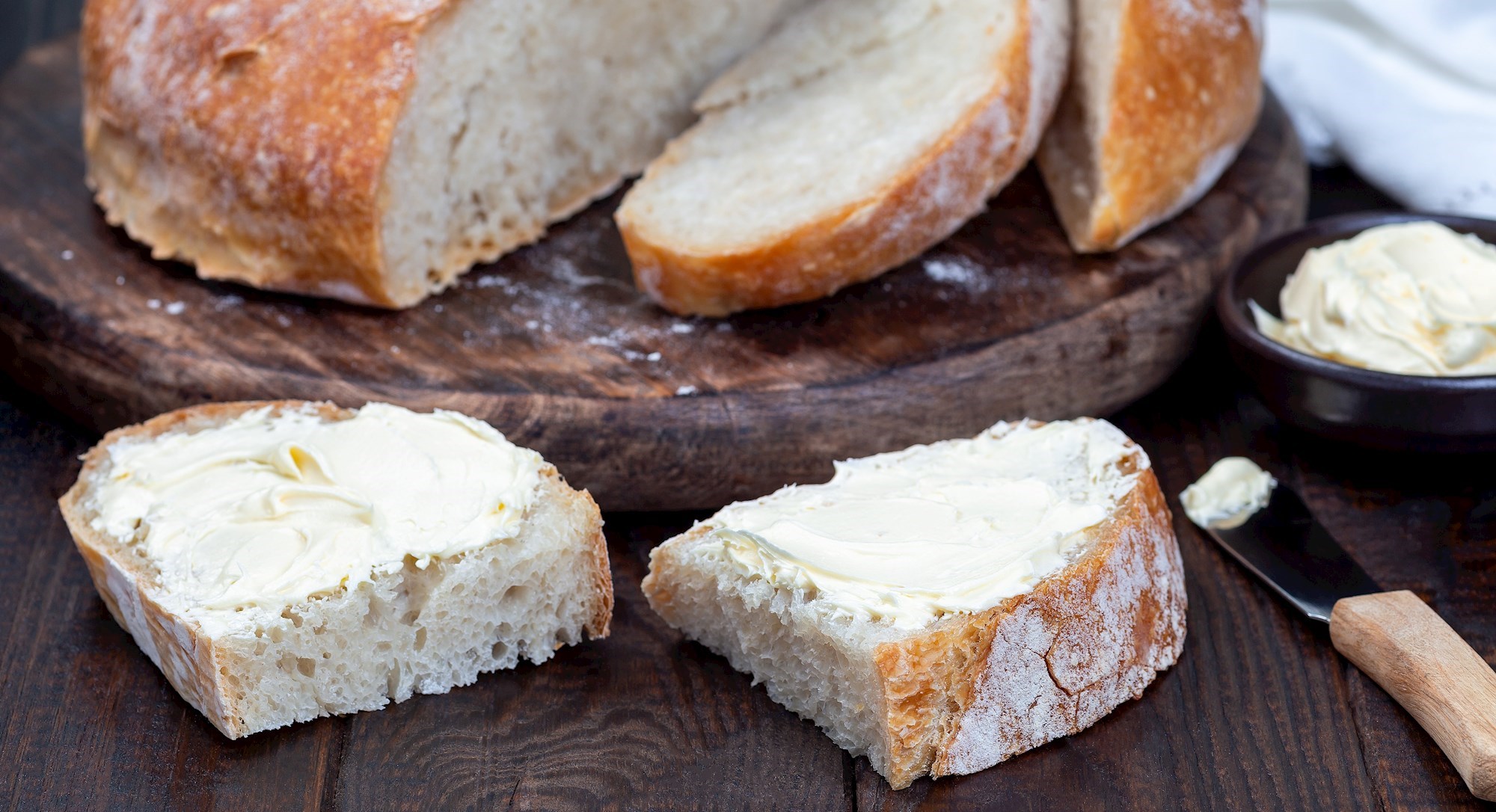 Ovaj kruh uspjet će svima: Ne mijesi se, a izgleda bolje od onog iz pekare