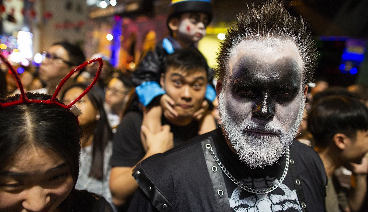 Najbolji azijski Halloween je u Hong Kongu, ali tamo su sad zabranjene maske