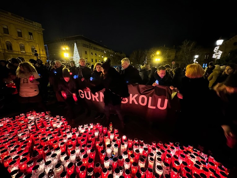 Sindikalist: Problem je puno dublji od toga kako će se otvarati vrata škola