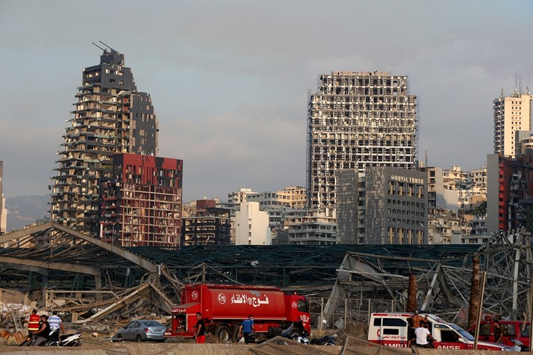 Prije godinu dana katastrofalna eksplozija digla je u zrak luku u Bejrutu