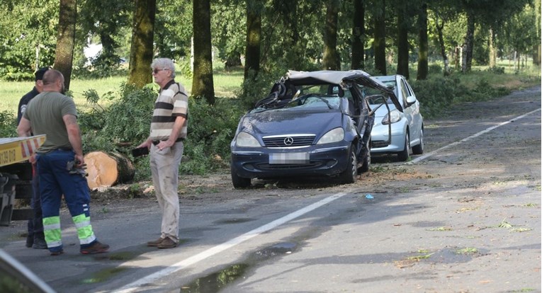 Dvoje mrtvih u Zagrebu. Sedmero je ozlijeđenih, među njima i radnik s dizalice