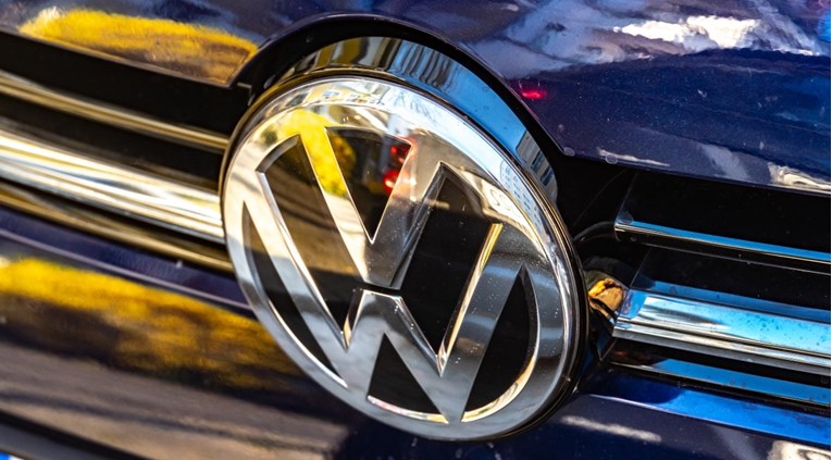 Vlasnici Volkswagena bijesni: Masovno nam kradu ovaj senzor. Zamjena košta 1800€