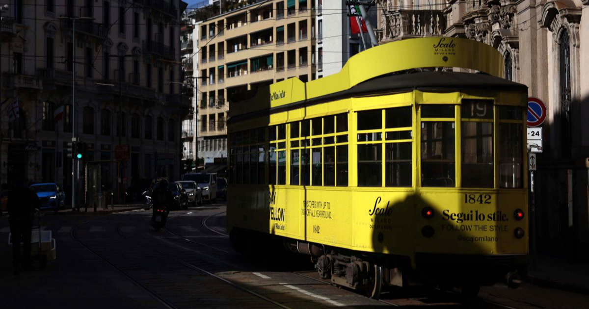 Vozači tramvaja u Milanu u WhatsApp grupi dijelili slike putnica