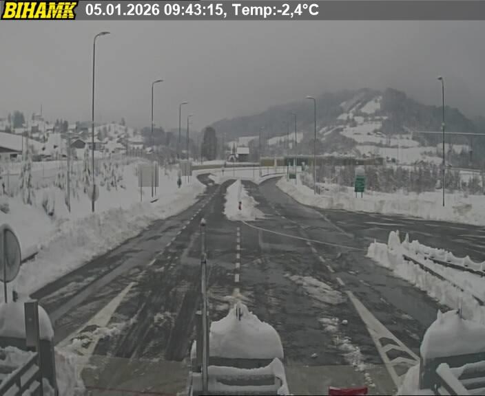 Problemi u prometu u BiH zbog snijega