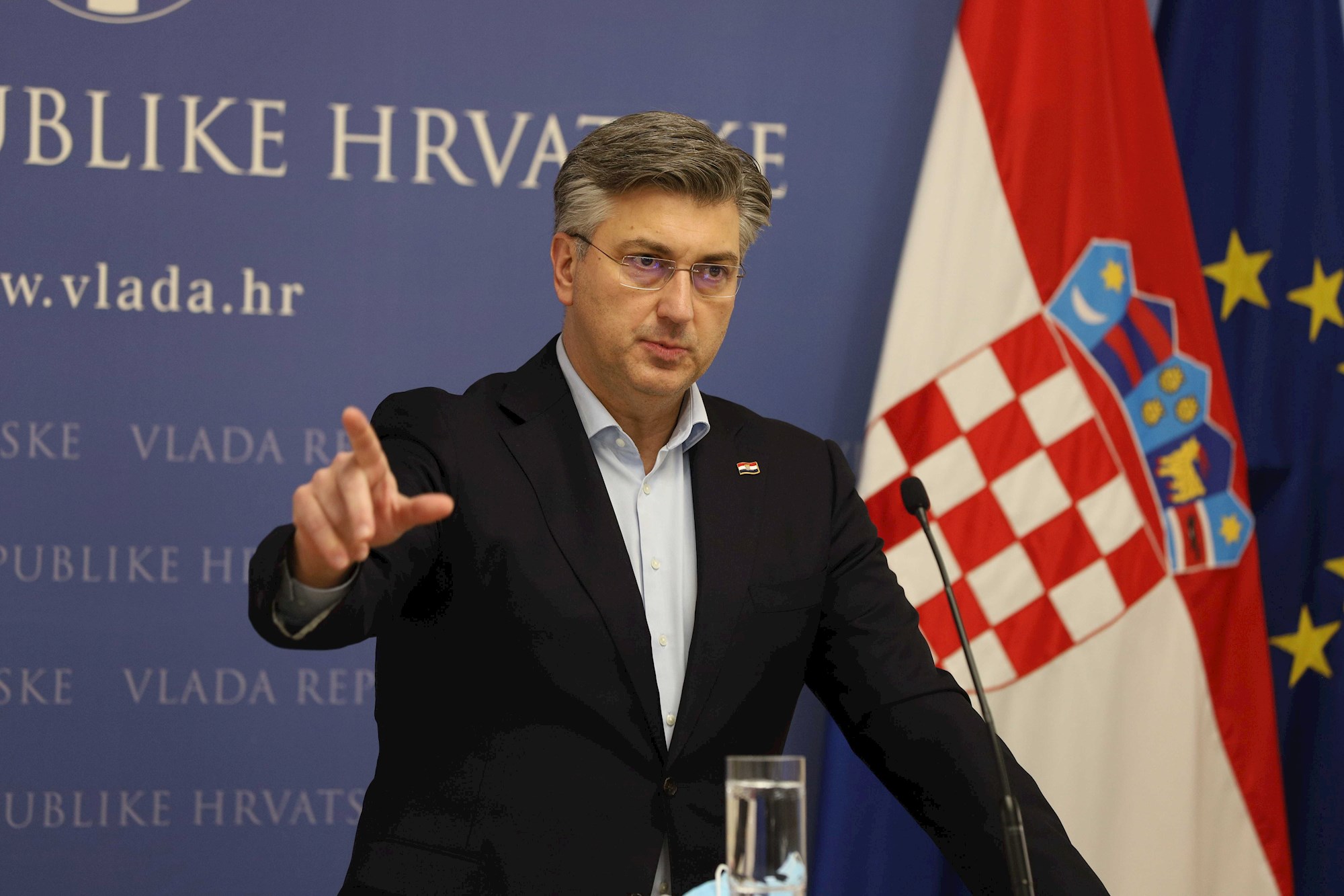 Puhovski: Plenkoviću bi odgovaralo da izbori budu za dva-tri mjeseca