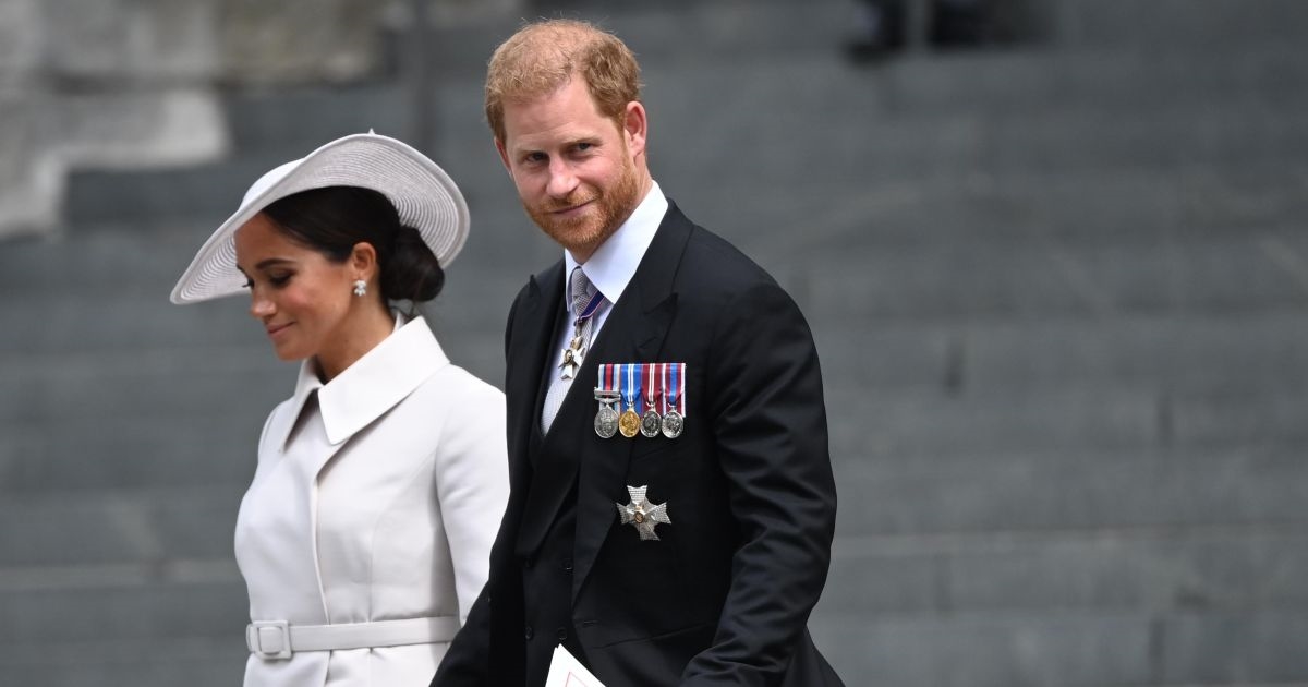 Princ Harry: "Charles je Meghan zabranio dolazak u Balmoral dok je kraljica umirala"