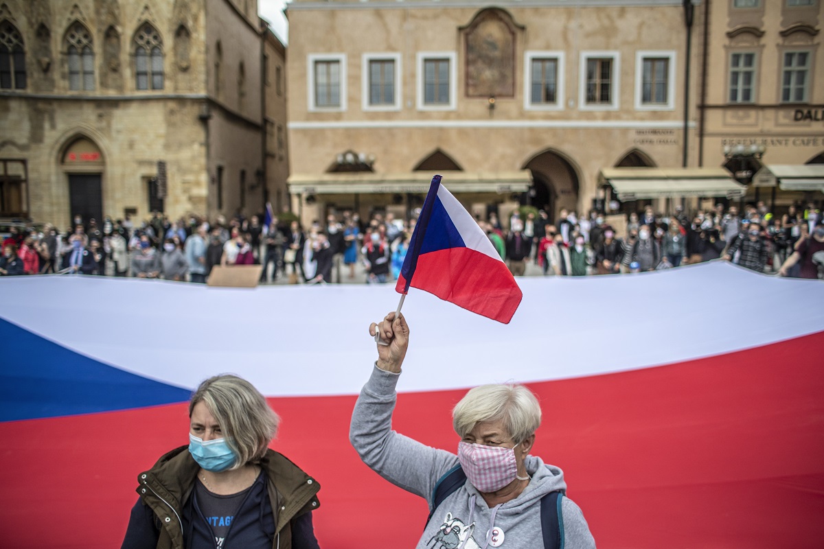 U Češkoj najveći dnevni porast zaraženih koronavirusom od 3. travnja