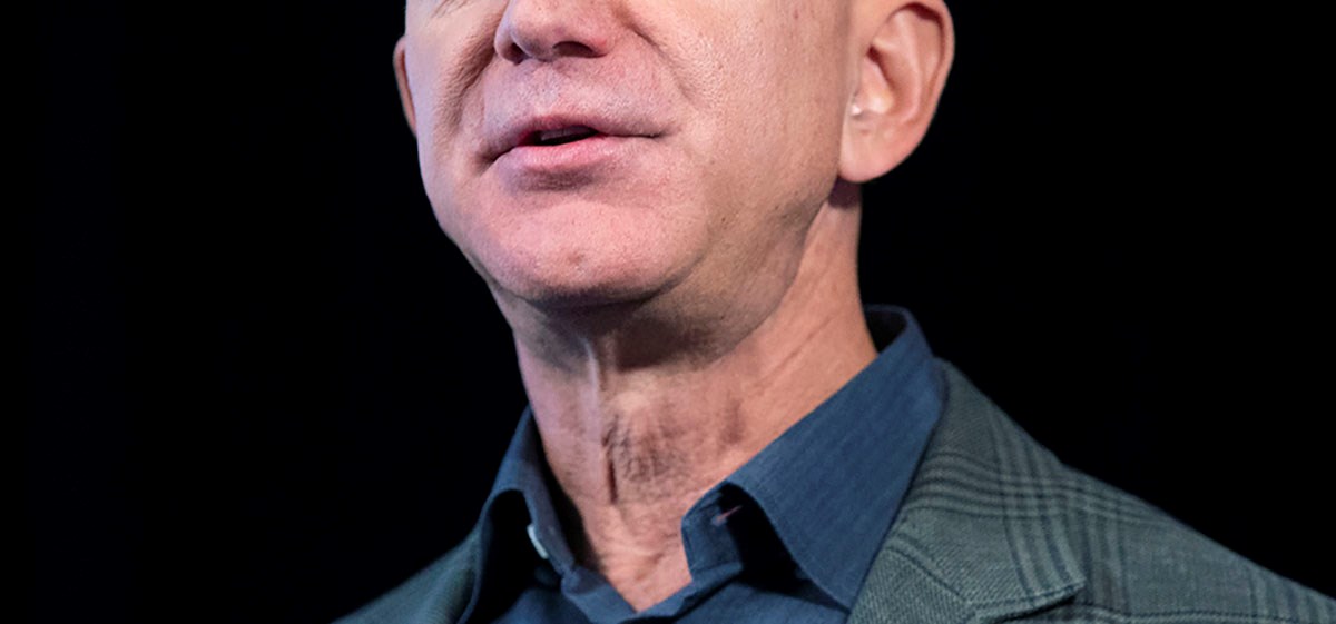 Ovo je prva osoba na svijetu čije je bogatstvo veće od 200 milijardi dolara