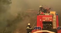 Vatra okružila vatrogasce u Sloveniji, spasio ih kanader, sve je snimljeno