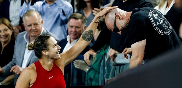 Pobjednica Australian Opena ima bizaran ritual s trenerom: Nije baš oduševljen