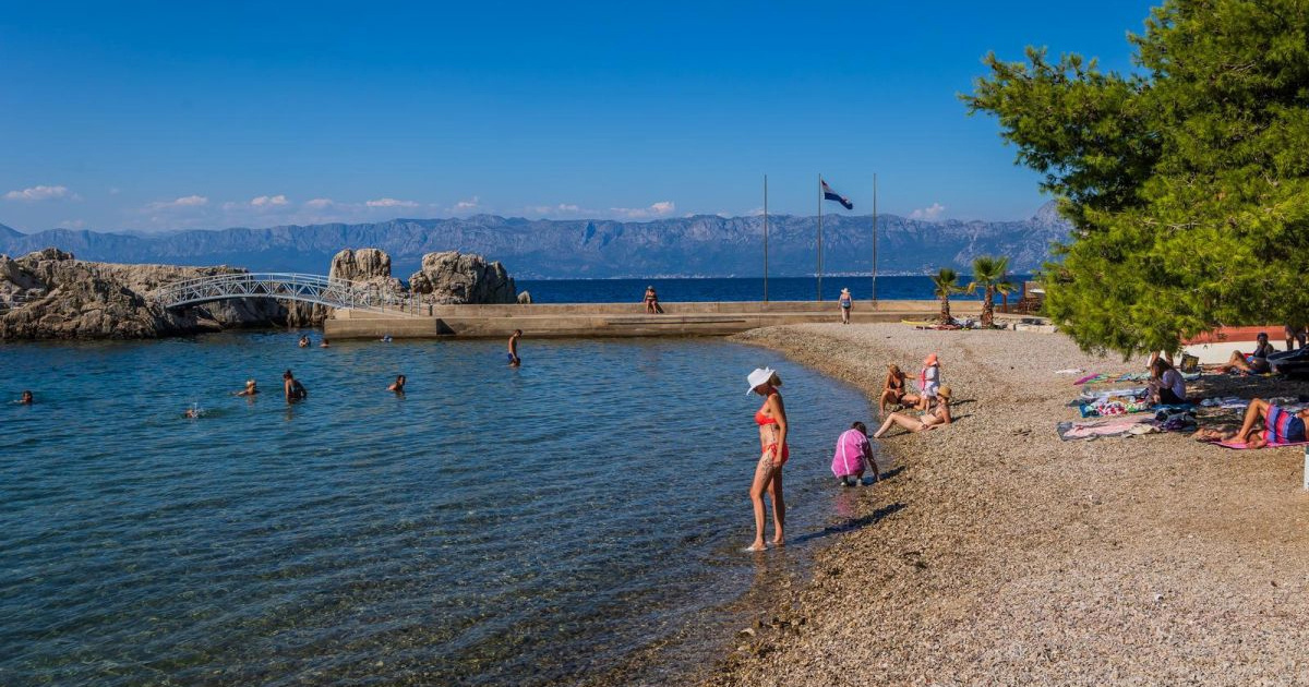 More na plaži u Stonu opet podobno za kupanje nakon onečišćenja Escherichijom coli