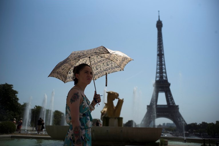 Danas je najtopliji dan u Parizu od početka mjerenja