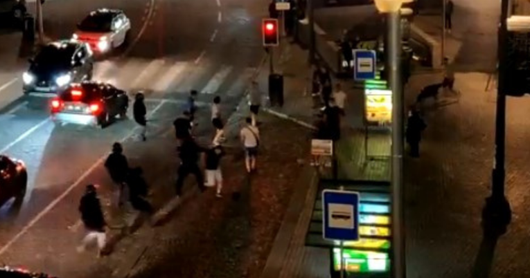VIDEO Neredi u Portu. Navijači Chelseaja i Cityja se tuku po ulicama