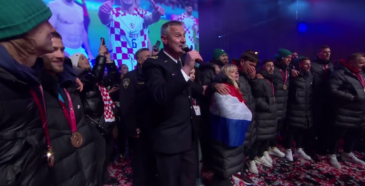 VIDEO Dalić na dočeku poželio pjesmu pa skoro zaplakao kad ju je klapa zapjevala