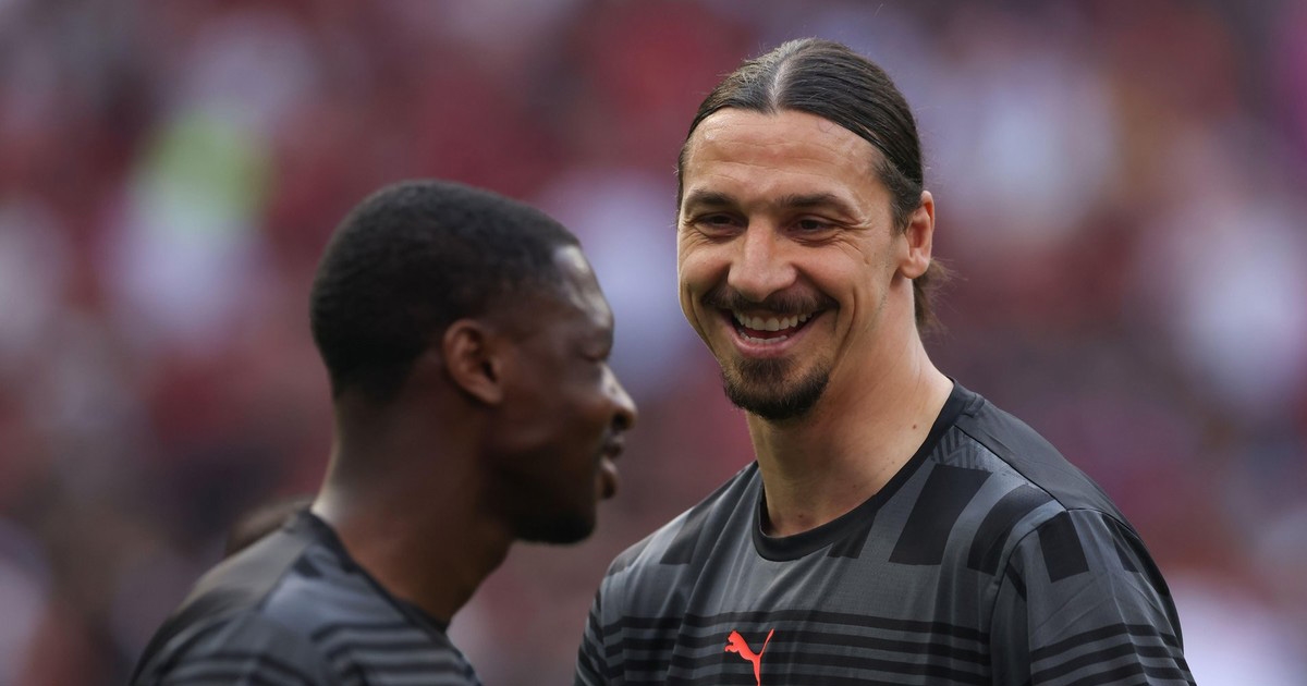 Ibrahimović igrao za U-18 momčad Milana. U napadu je bio sa sinom