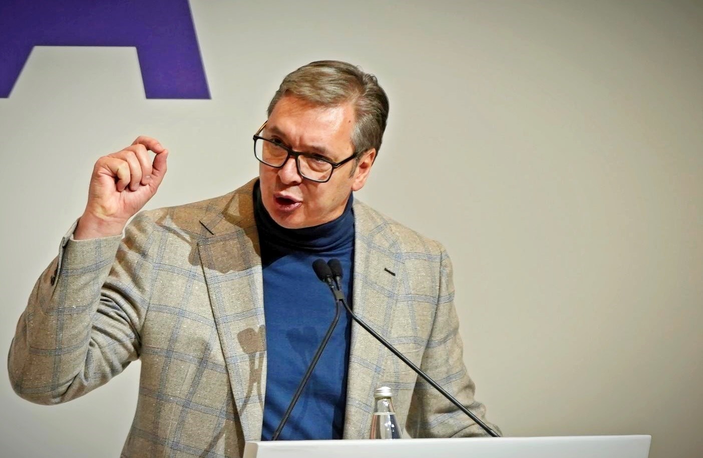 Vučić javno napao svog SNS-ovca: Bobane, odvratne su ti slike iz Dubrovnika