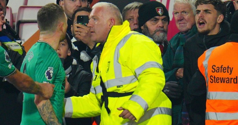 Newcastleov kapetan urlao na navijača svog kluba. Pogledajte kako je završio sukob