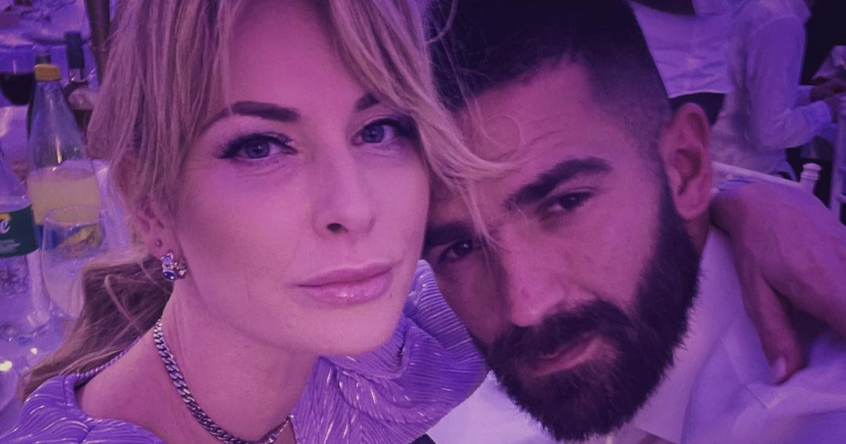 Livaja nema vozačku pa ga u Porscheu vozi supruga: "Ma nemam ja volje za to..."