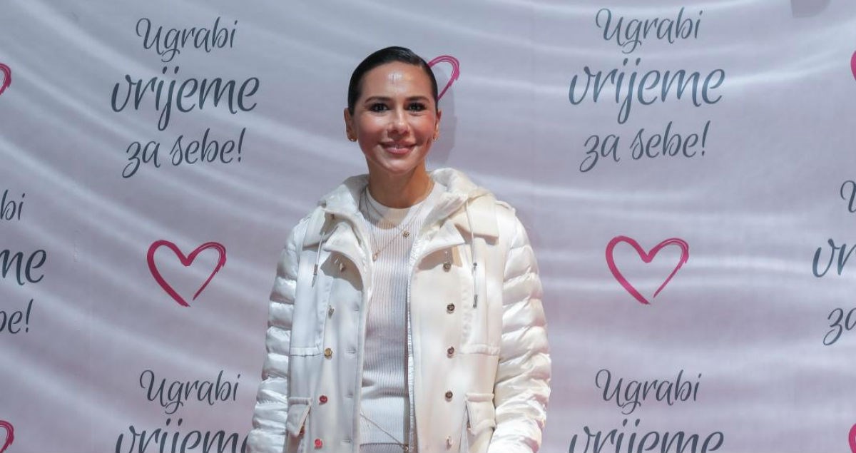 Ljetne cipele i dodatak iz 2000-ih osigurali su Borni Kotromanić sve poglede