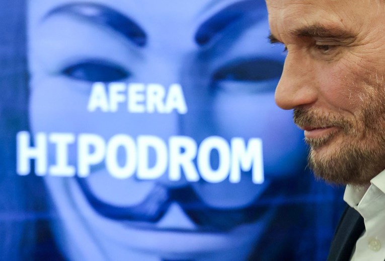 Nobilo registrirao stranku, zove se Pravi SDP. Odmah reagirao Tomašević: "Rekao sam"