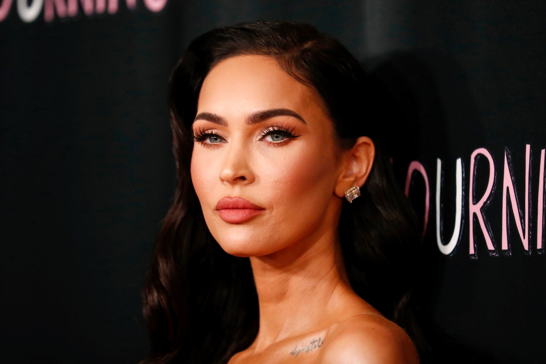 Zaboravite suptilne manikure, pogledajte nokte Megan Fox