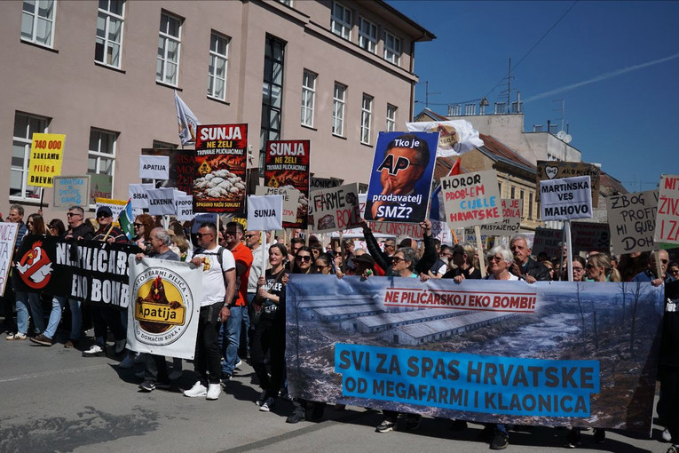 Aktivisti poslali pismo Vladi: "Prodajete vodu, zemlju i budućnost Hrvatske"