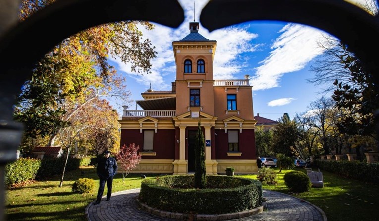 Hrvatska će davati deset milijuna eura godišnje Sveučilištu u Mostaru