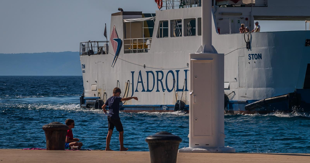 U 15 sati sirenama će se oglasiti svi Jadrolinijini brodovi