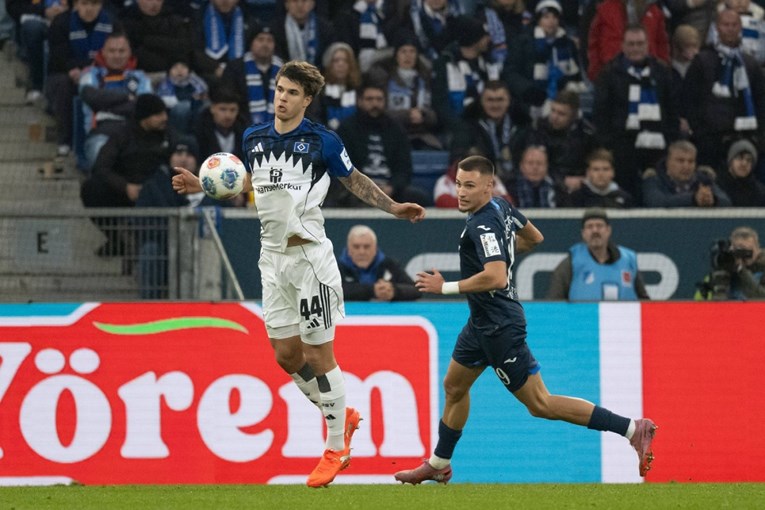 Težak poraz Vuškovićevog HSV-a. Pogledajte golove