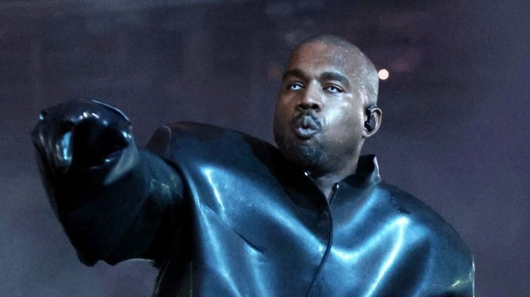 Instagram na 24 sata blokirao Kanyea Westa zbog posljednje objave