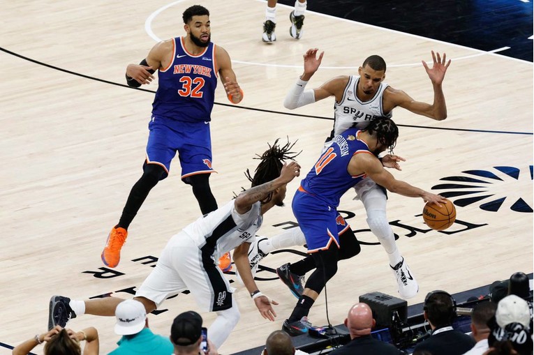 Pogledajte dramu. Jedno krivo dodavanje odlučilo je NBA finale u zadnjim sekundama