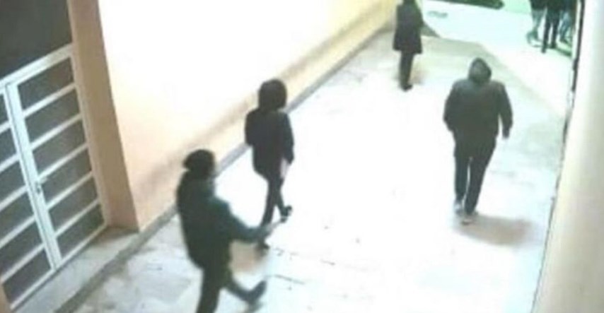 Zadarska policija traži muškarce koji su teško ozlijedili mladića. Znate li ih?
