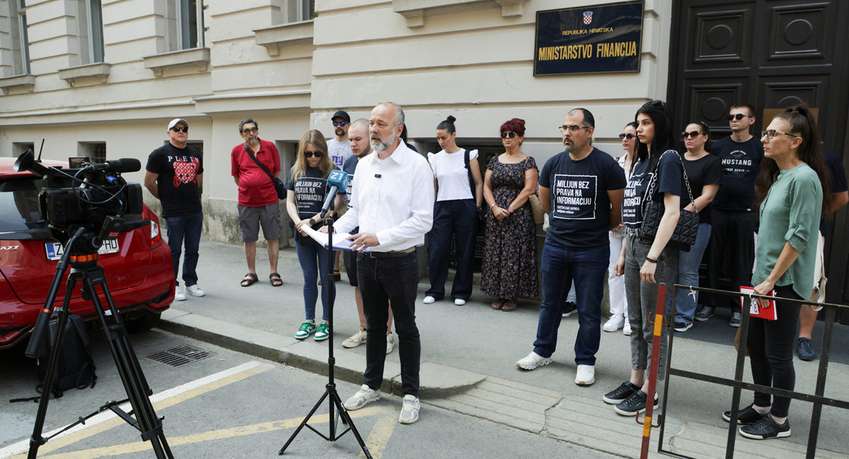 Udruga CROHM: Poskupljenje e-tekućina od 1600 posto uništit će male poduzetnike