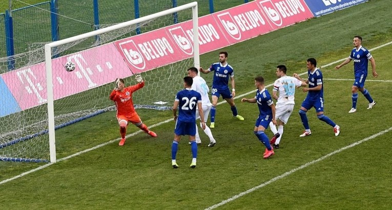 SLAVEN - RIJEKA 0:2 Rijeka pobjegla Hajduku u borbi za Europu