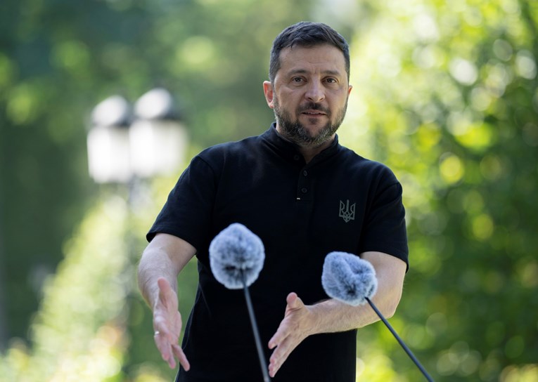 Zelenski će se u Parizu sastati s čelnicima Europe i NATO-a