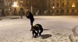 VIDEO Policajci se grudali s ljudima u Amsterdamu, vlasti to zabranile